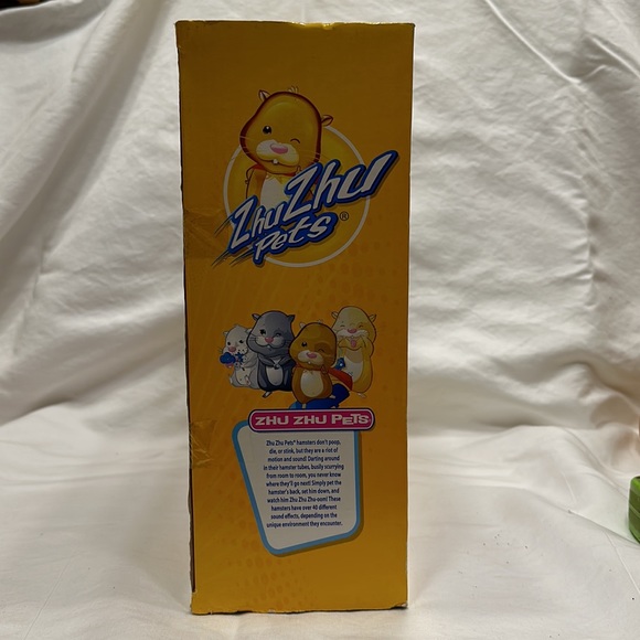 Zhu Zhu ice cream parlor - Picture 4 of 6